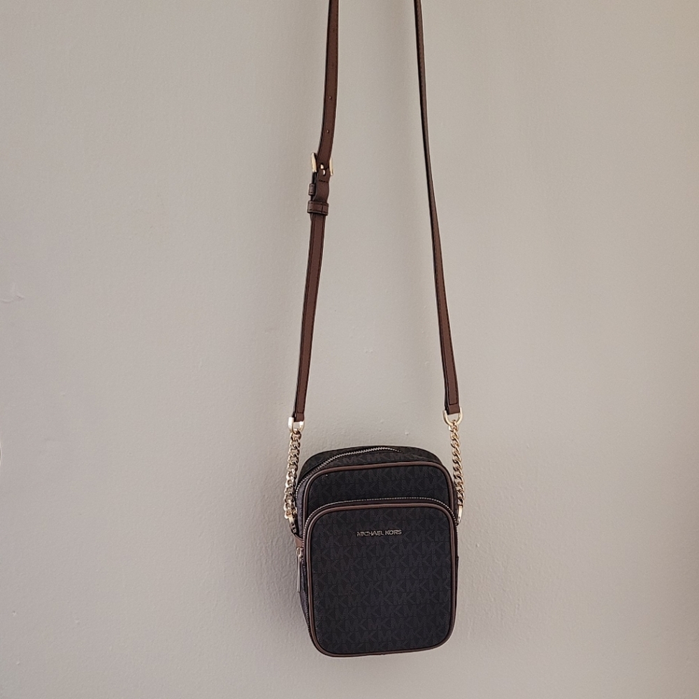 Jet Set Travel Medium Logo Crossbody Bag by Michael Kors